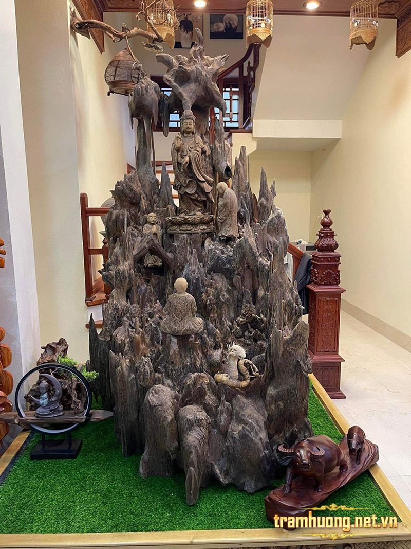 Trầm mỹ nghệ Quan Thế Âm Bồ Tát và Đệ tử 1 Trầm mỹ nghệ Quan Thế Âm Bồ Tát và Đệ tử 1